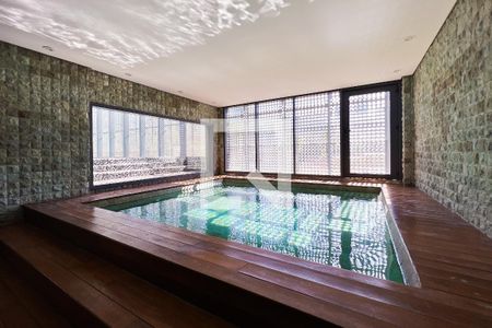 Studio para alugar com 45m², 1 quarto e 1 vagaPiscina Coberta