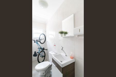 Casa à venda com 235m², 4 quartos e 2 vagasBanheiro 2