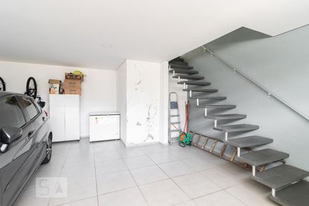 Casa à venda com 235m², 4 quartos e 2 vagasGaragem