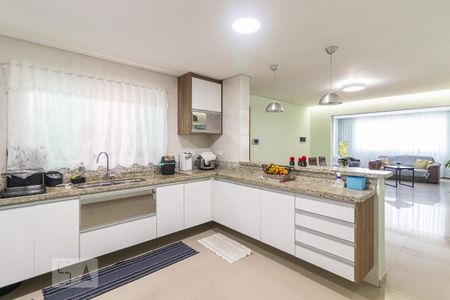 Casa à venda com 235m², 4 quartos e 2 vagasCozinha