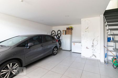 Casa à venda com 235m², 4 quartos e 2 vagasGaragem