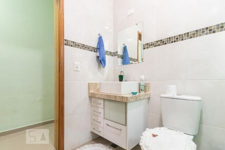 Casa à venda com 235m², 4 quartos e 2 vagasBanheiro 2