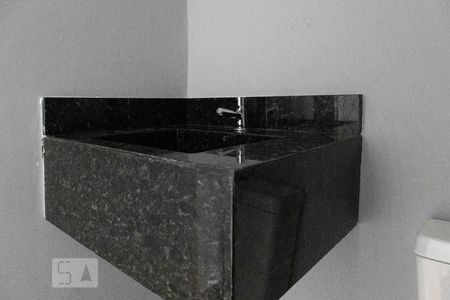 Lavabo de casa para alugar com 2 quartos, 75m² em Vargem Grande, Rio de Janeiro
