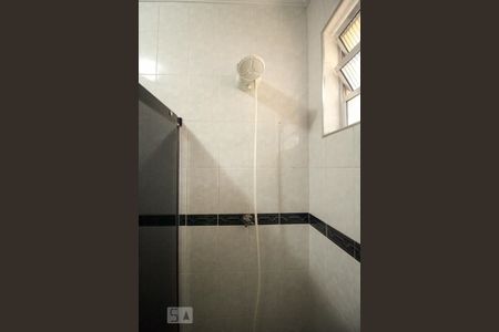 Casa à venda com 168m², 2 quartos e 1 vagaBanheiro