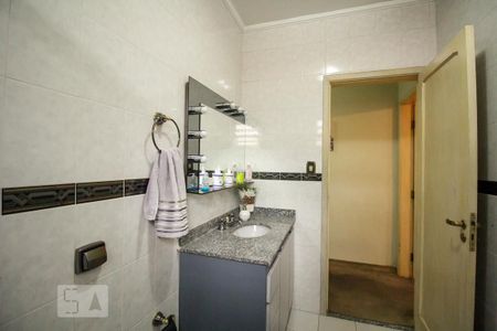 Casa à venda com 168m², 2 quartos e 1 vagaBanheiro