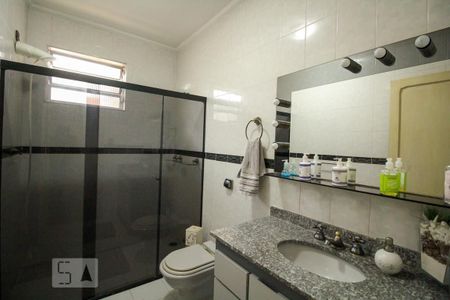 Casa à venda com 168m², 2 quartos e 1 vagaBanheiro