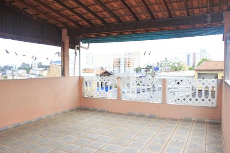 Casa à venda com 130m², 3 quartos e 2 vagasVaranda/ Terraço