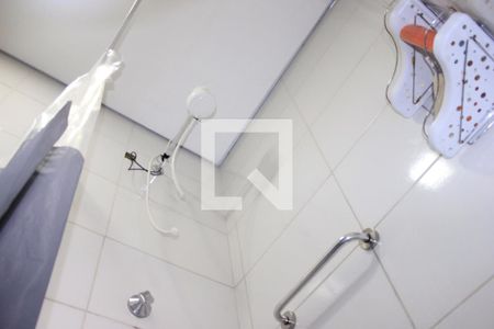 Casa à venda com 130m², 3 quartos e 2 vagasBanheiro 1