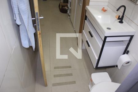 Casa à venda com 130m², 3 quartos e 2 vagasBanheiro 1