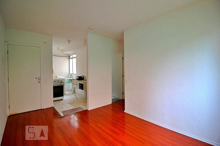 Sala de apartamento para alugar com 2 quartos, 40m² em Vila Lutécia, Santo André