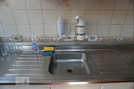 Casa à venda com 210m², 4 quartos e 2 vagas Casa à venda com 210m², 4 quartos e 2 vagasCasa 1 - Cozinha