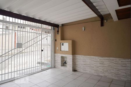 Casa à venda com 210m², 4 quartos e 2 vagas Casa à venda com 210m², 4 quartos e 2 vagasGaragem