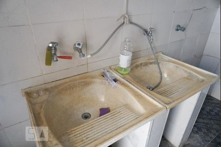 Casa à venda com 210m², 4 quartos e 2 vagas Casa à venda com 210m², 4 quartos e 2 vagasCasa 1 - Lavanderia