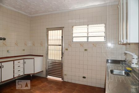 Casa à venda com 210m², 4 quartos e 2 vagas Casa à venda com 210m², 4 quartos e 2 vagasCasa 1 - Cozinha
