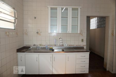 Casa à venda com 210m², 4 quartos e 2 vagas Casa à venda com 210m², 4 quartos e 2 vagasCasa 1 - Cozinha