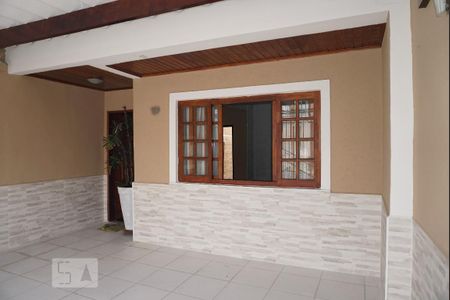 Casa à venda com 210m², 4 quartos e 2 vagas Casa à venda com 210m², 4 quartos e 2 vagasGaragem