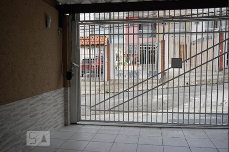 Casa à venda com 210m², 4 quartos e 2 vagas Casa à venda com 210m², 4 quartos e 2 vagasVista da Casa 1 - Sala