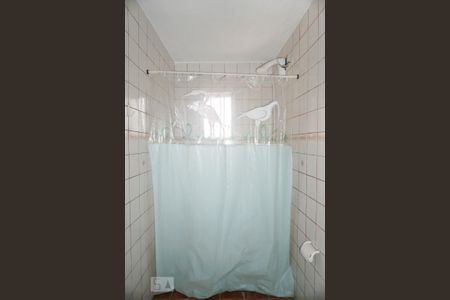 Casa à venda com 210m², 4 quartos e 2 vagas Casa à venda com 210m², 4 quartos e 2 vagasCasa 2 - Banheiro da Suíte