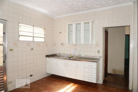Casa à venda com 210m², 4 quartos e 2 vagas Casa à venda com 210m², 4 quartos e 2 vagasCasa 1 - Cozinha