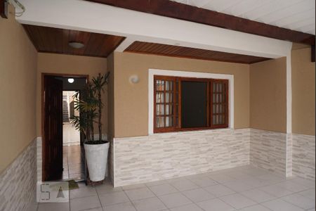 Casa à venda com 210m², 4 quartos e 2 vagas Casa à venda com 210m², 4 quartos e 2 vagasGaragem