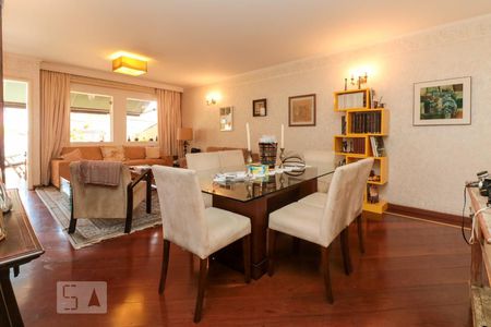 Sala de jantar de casa para alugar com 4 quartos, 271m² em Jardim Vera Cruz, São Paulo