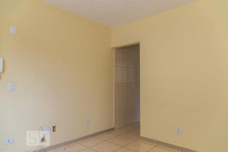 Sala de casa para alugar com 2 quartos, 76m² em Vila Fachini, São Paulo