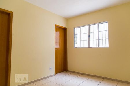 Sala de casa para alugar com 2 quartos, 76m² em Vila Fachini, São Paulo