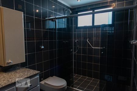Apartamento à venda com 200m², 4 quartos e 4 vagasBanheiro da suíte 4