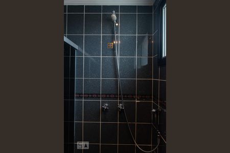 Apartamento à venda com 200m², 4 quartos e 4 vagasChuveiro