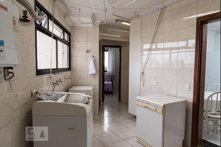 Apartamento à venda com 200m², 4 quartos e 4 vagasÁrea de serviço