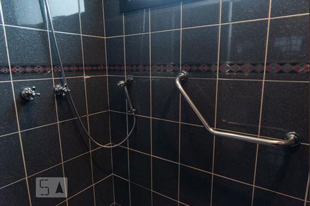 Apartamento à venda com 200m², 4 quartos e 4 vagasTorneira