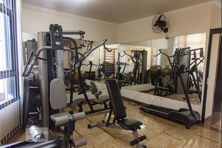 Apartamento à venda com 200m², 4 quartos e 4 vagasAcademia