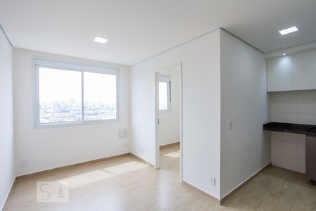 Sala/Cozinha de apartamento para alugar com 2 quartos, 35m² em Cambuci, São Paulo