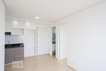 Sala/Cozinha de apartamento para alugar com 2 quartos, 35m² em Cambuci, São Paulo