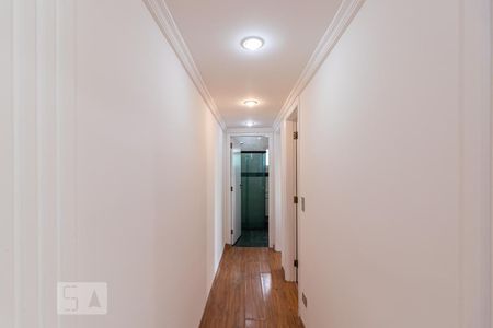 Corredor de apartamento à venda com 2 quartos, 56m² em Vila Domitila, São Paulo