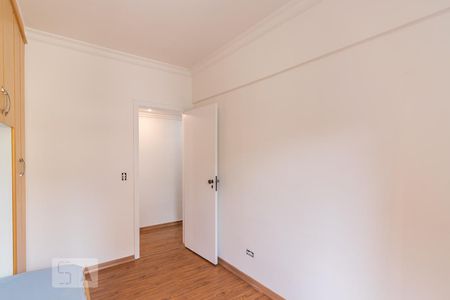 Quarto 1 de apartamento para alugar com 2 quartos, 56m² em Vila Domitila, São Paulo