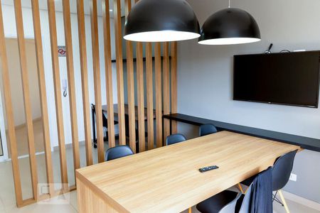 Apartamento para alugar com 80m², 1 quarto e 2 vagasEscritório comum