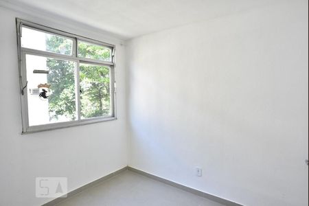 Quarto 1 de apartamento à venda com 2 quartos, 45m² em Taquara, Rio de Janeiro