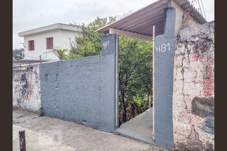 Casa para alugar com 40m², 1 quarto e sem vaga Casa para alugar com 40m², 1 quarto e sem vagaFachada