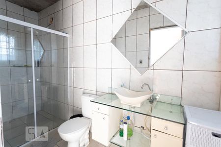 Banheiro da suíte 2 de casa à venda com 4 quartos, 80m² em Vila Euthalia, São Paulo
