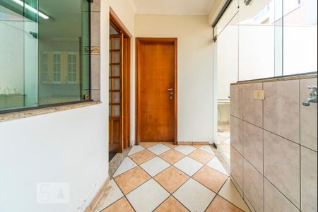 Casa à venda com 286m², 4 quartos e 4 vagas Casa à venda com 286m², 4 quartos e 4 vagasÁrea de Serviço