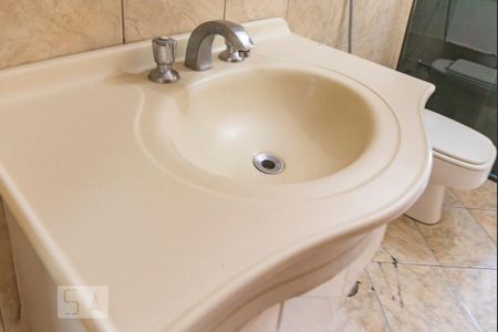 Casa à venda com 286m², 4 quartos e 4 vagas Casa à venda com 286m², 4 quartos e 4 vagasPia