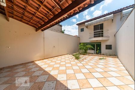 Casa à venda com 286m², 4 quartos e 4 vagas Casa à venda com 286m², 4 quartos e 4 vagasQuintal Fundos