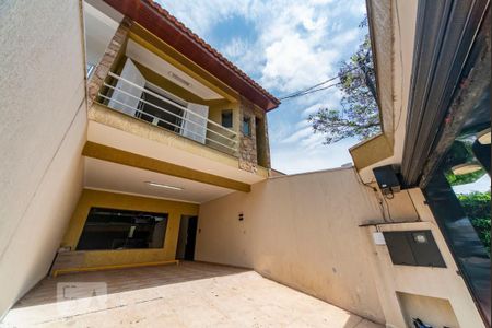 Casa à venda com 286m², 4 quartos e 4 vagas Casa à venda com 286m², 4 quartos e 4 vagasGaragem