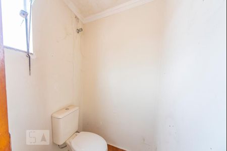 Casa à venda com 286m², 4 quartos e 4 vagas Casa à venda com 286m², 4 quartos e 4 vagasLavabo do Sótão