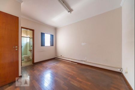 Casa à venda com 286m², 4 quartos e 4 vagas Casa à venda com 286m², 4 quartos e 4 vagasQuarto 3