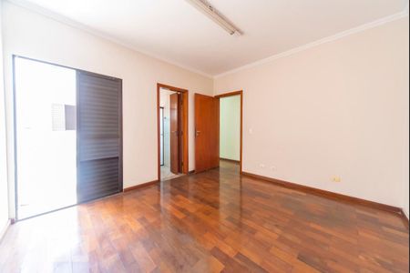 Casa à venda com 286m², 4 quartos e 4 vagas Casa à venda com 286m², 4 quartos e 4 vagasQuarto 2