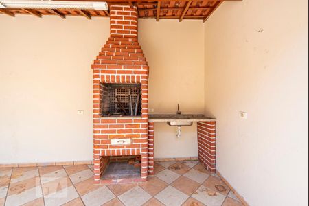 Casa à venda com 286m², 4 quartos e 4 vagas Casa à venda com 286m², 4 quartos e 4 vagasChurrasqueira