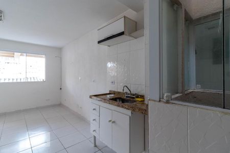 Cozinha de kitnet/studio para alugar com 1 quarto, 20m² em Vila Baruel, São Paulo