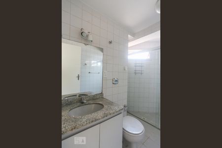 Apartamento para alugar com 65m², 2 quartos e 1 vaga Apartamento para alugar com 65m², 2 quartos e 1 vagaBanheiro